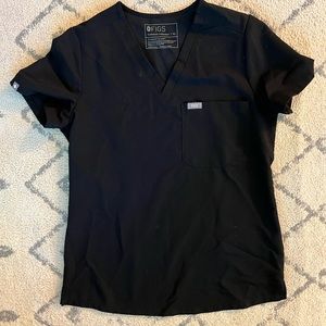 XS scrub top